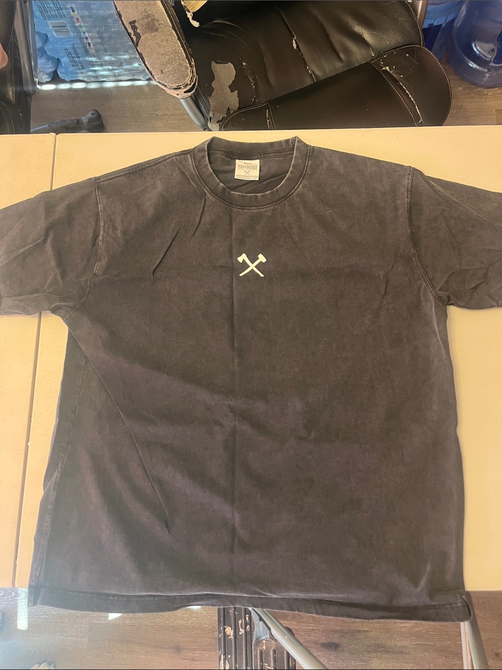 Men's Black Short-Sleeve Crew Tee with Subtle Crossed-Hammers Graphic